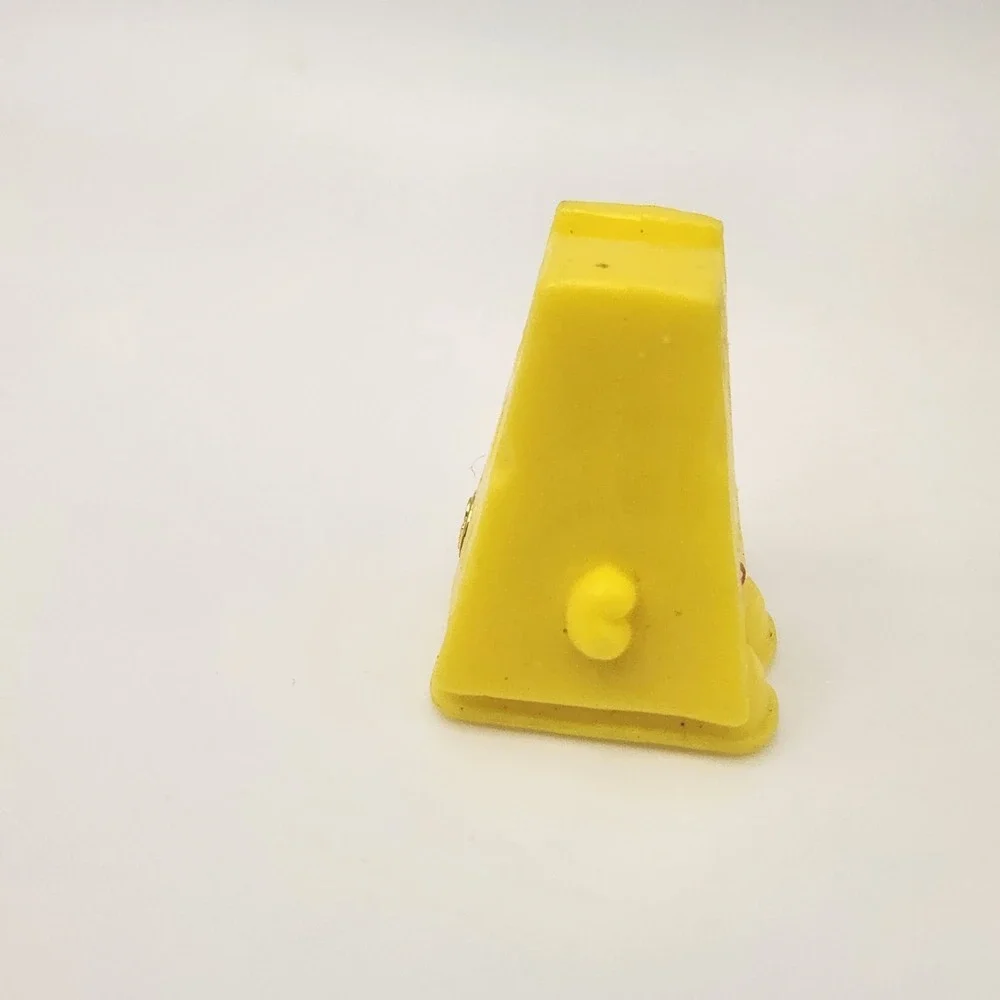 Shopkins Chee Zee Yellow Cheese Wedge Snap Charm Moose Figure Mini Toy Season 1